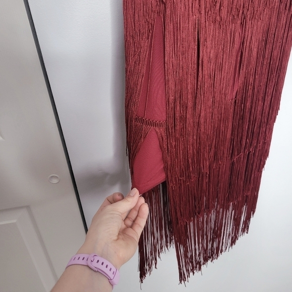 SOLD - NWT Commense Red Fringe Flapper-Style Open Back Sleeveless Short Dress - Picture 5 of 8